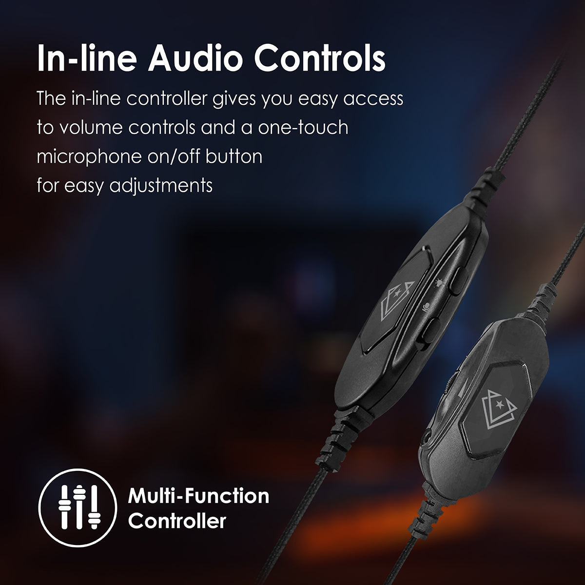 Controlador de auriculares con controles de audio en línea. Negro con logotipo de triángulo y texto.