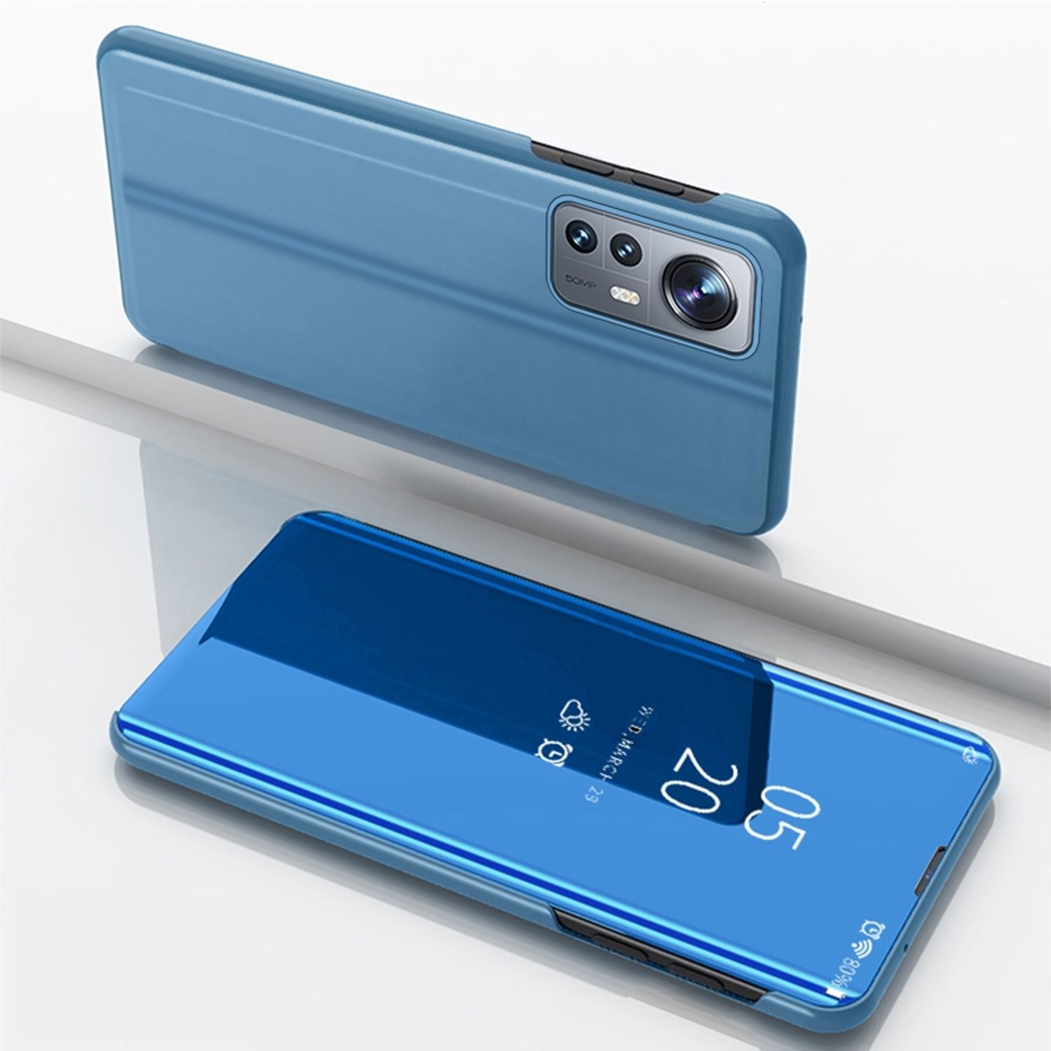 Eine blaue Handyhülle mit einem Telefon darin, das die Uhrzeit anzeigt. Die Hülle ist offen.