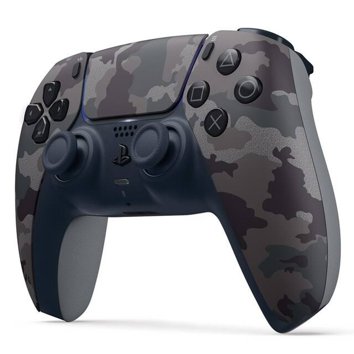 Un mando de Playstation 5 con estampado de camuflaje.