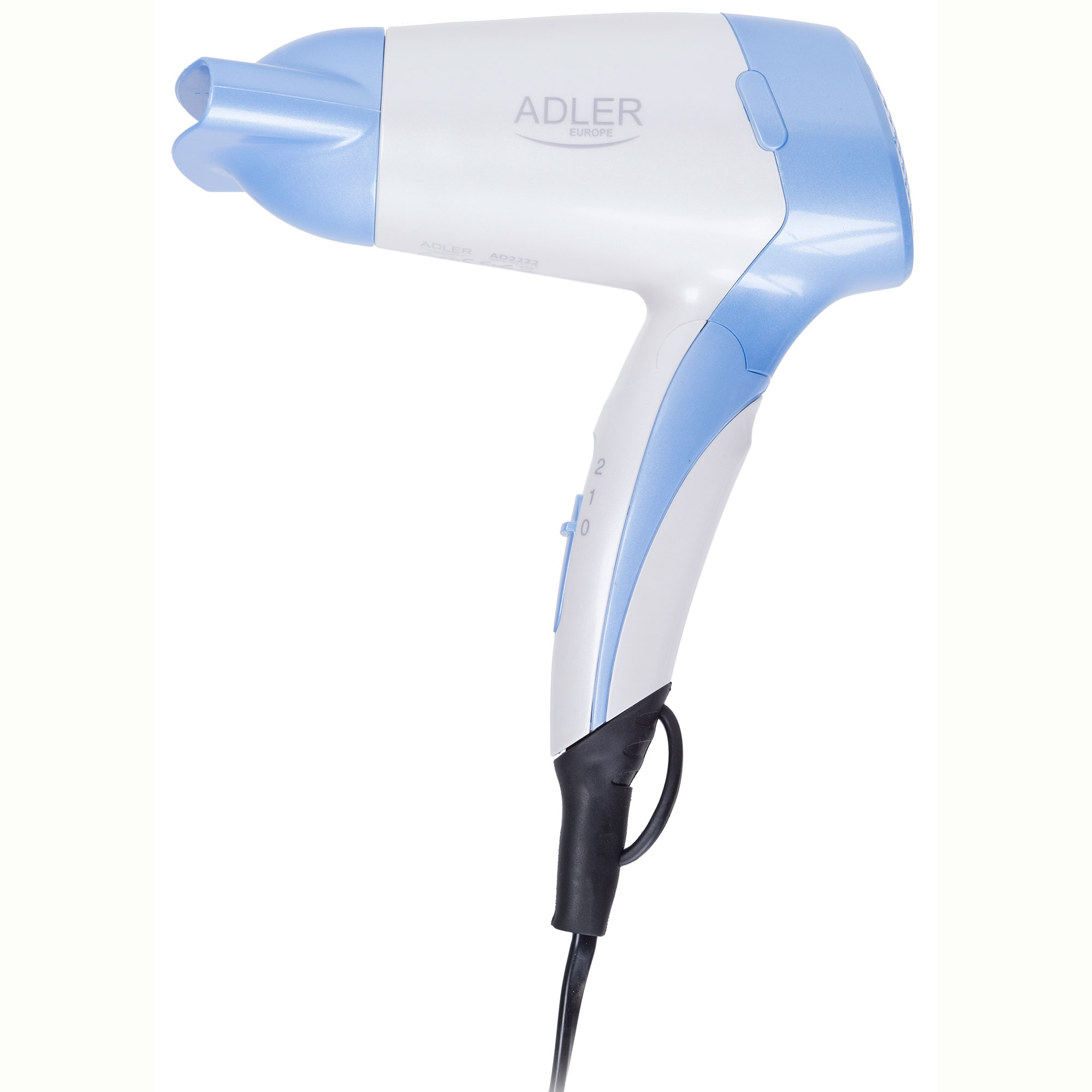 Biało-niebieska suszarka do włosów z przyciskami i kablem, białe tło.