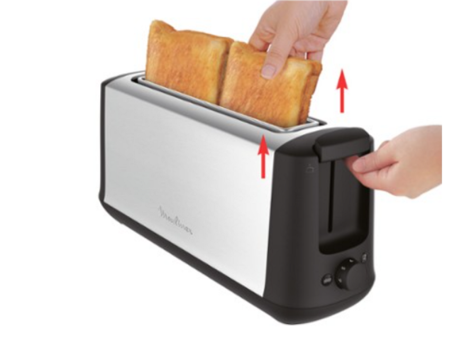 Ręce wkładające tost do srebrno-czarnego tostera Moulinex.