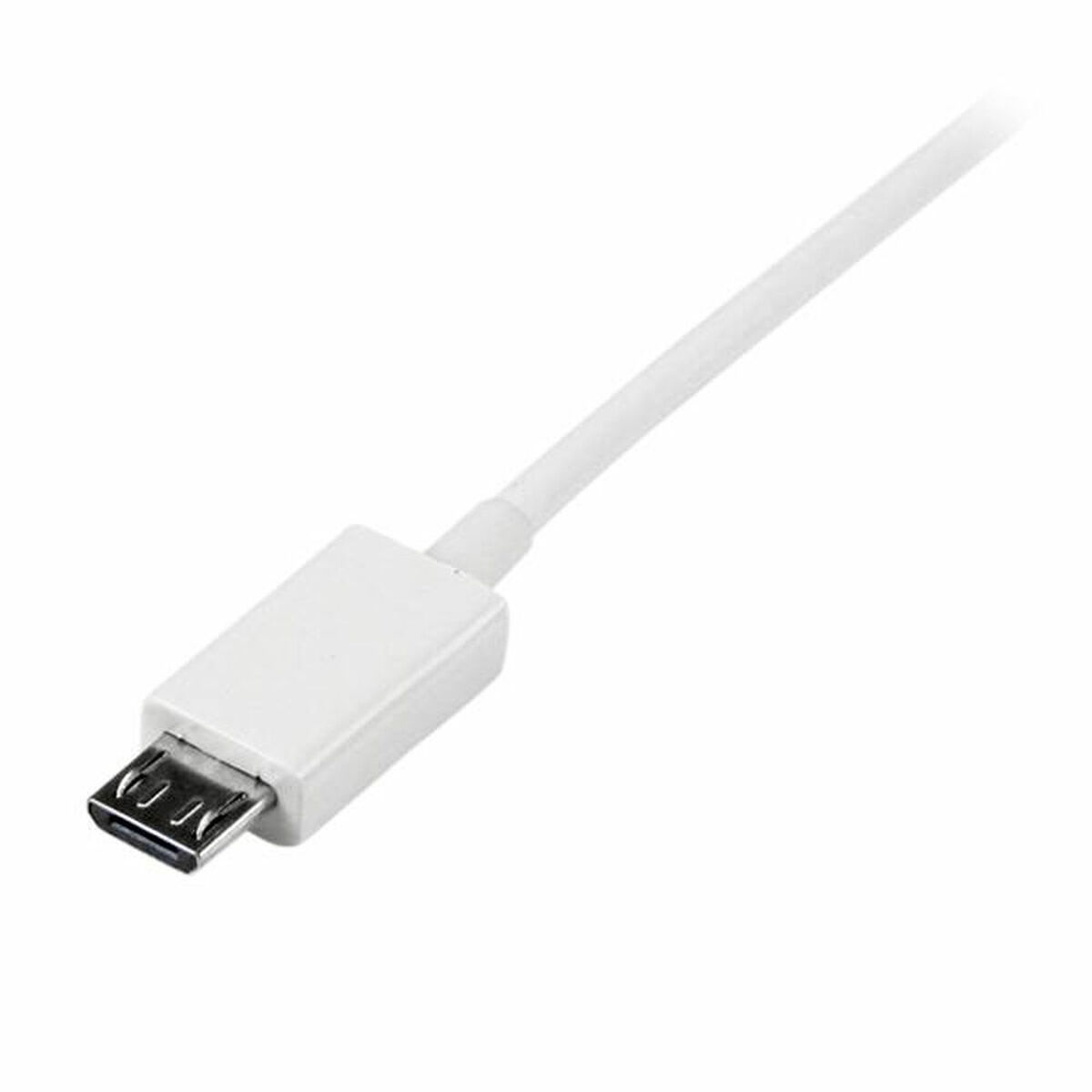 Een witte USB-kabel met een USB-C-connector aan het ene uiteinde en een Micro-USB aan het andere.