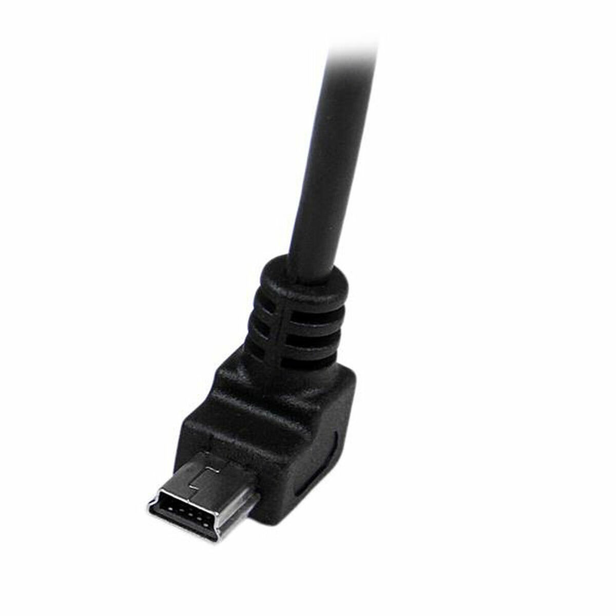 Zwarte micro-USB naar USB kabel connector. Hoekig ontwerp. Witte achtergrond.