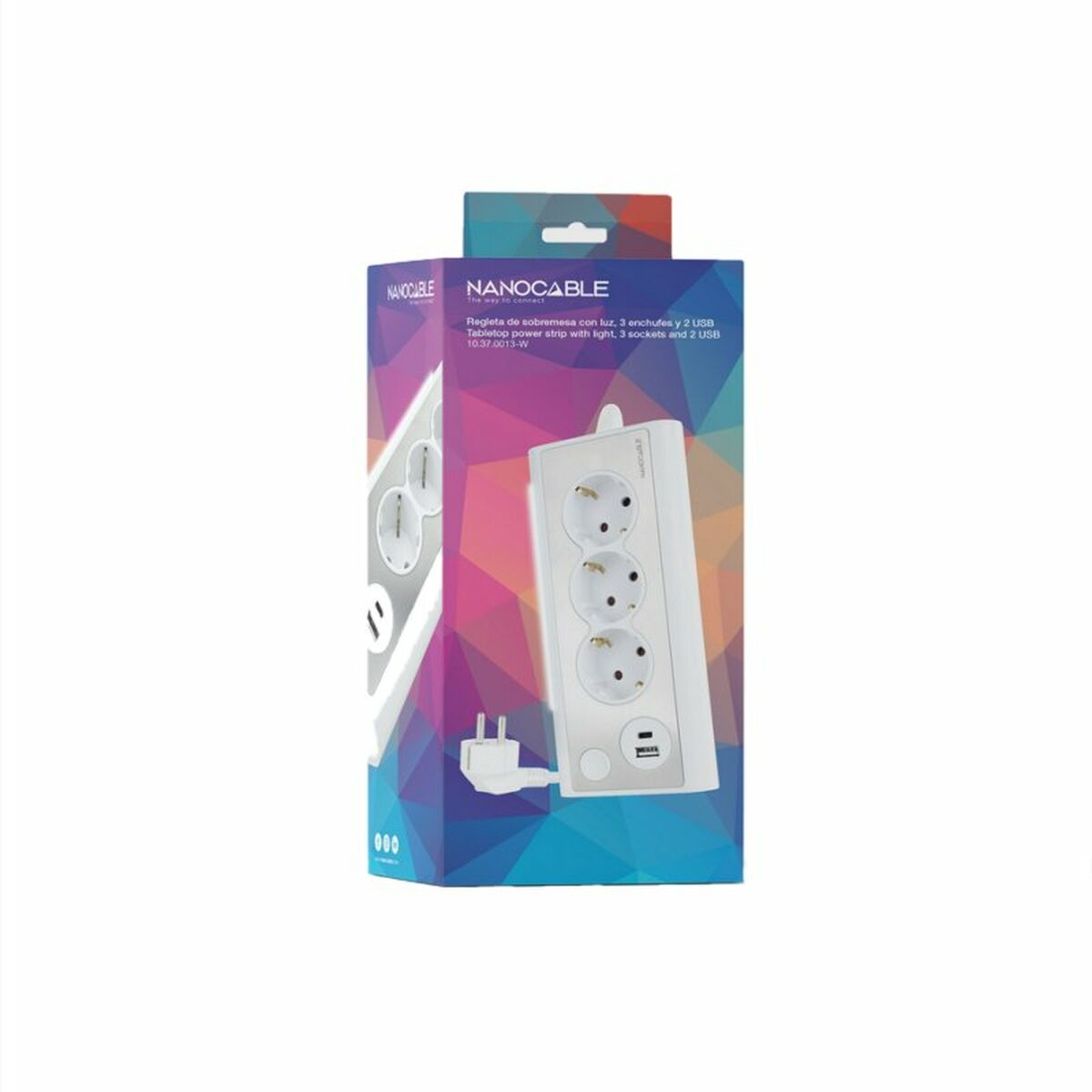 Witte Nanocable stekkerdoos met drie stopcontacten, twee USB-poorten en een doos.