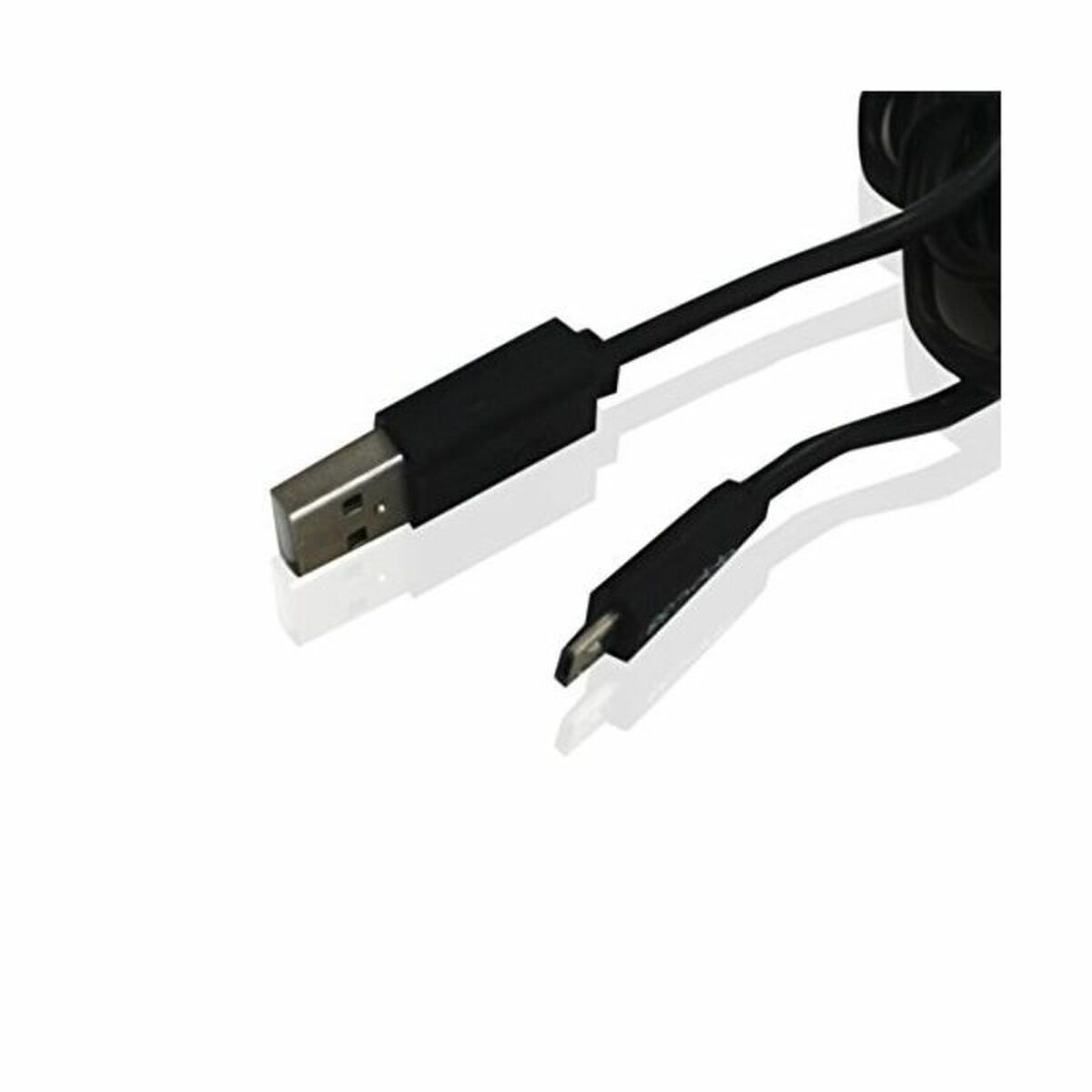 Cavo USB nero con connettori USB-A e mini-USB, angolato su sfondo bianco.