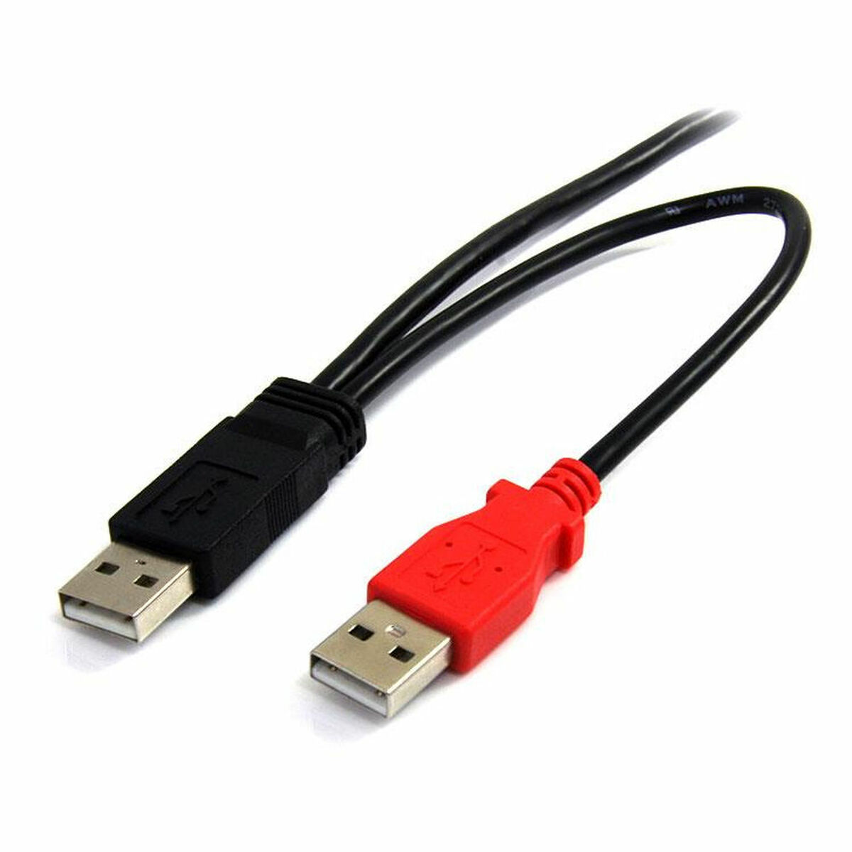 Cavo USB con un connettore nero e uno rosso. Sfondo bianco.