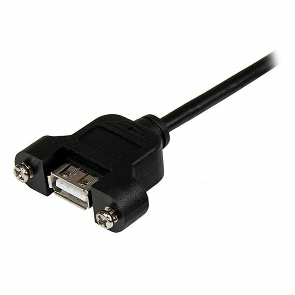 Close-up van een zwarte USB poort connector. De connector is bevestigd aan een zwarte kabel.