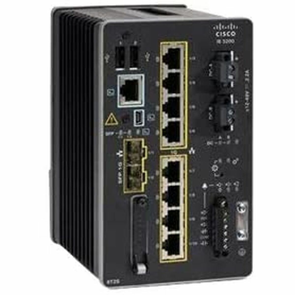 Router Cisco IR 8200 nero, vista frontale. Mostra porte e connessioni.