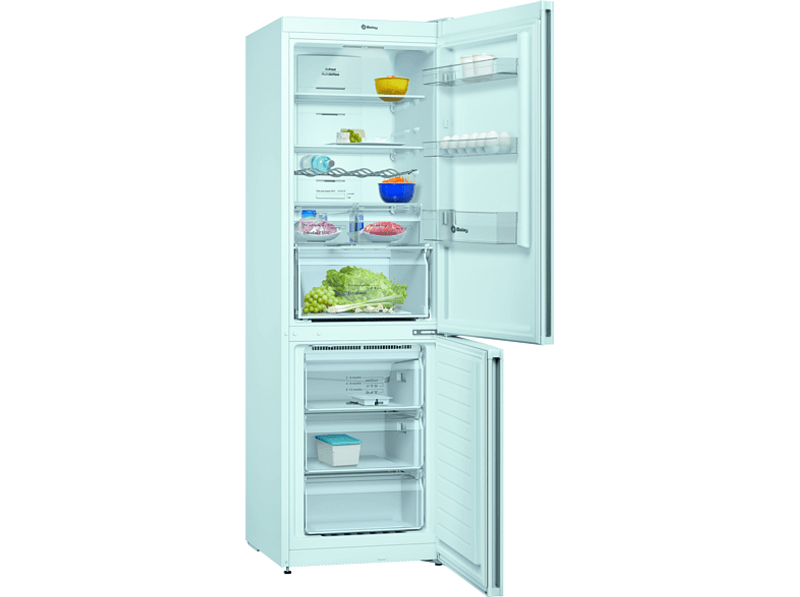 Un refrigerador Candy blanco con dos puertas, cerrado.