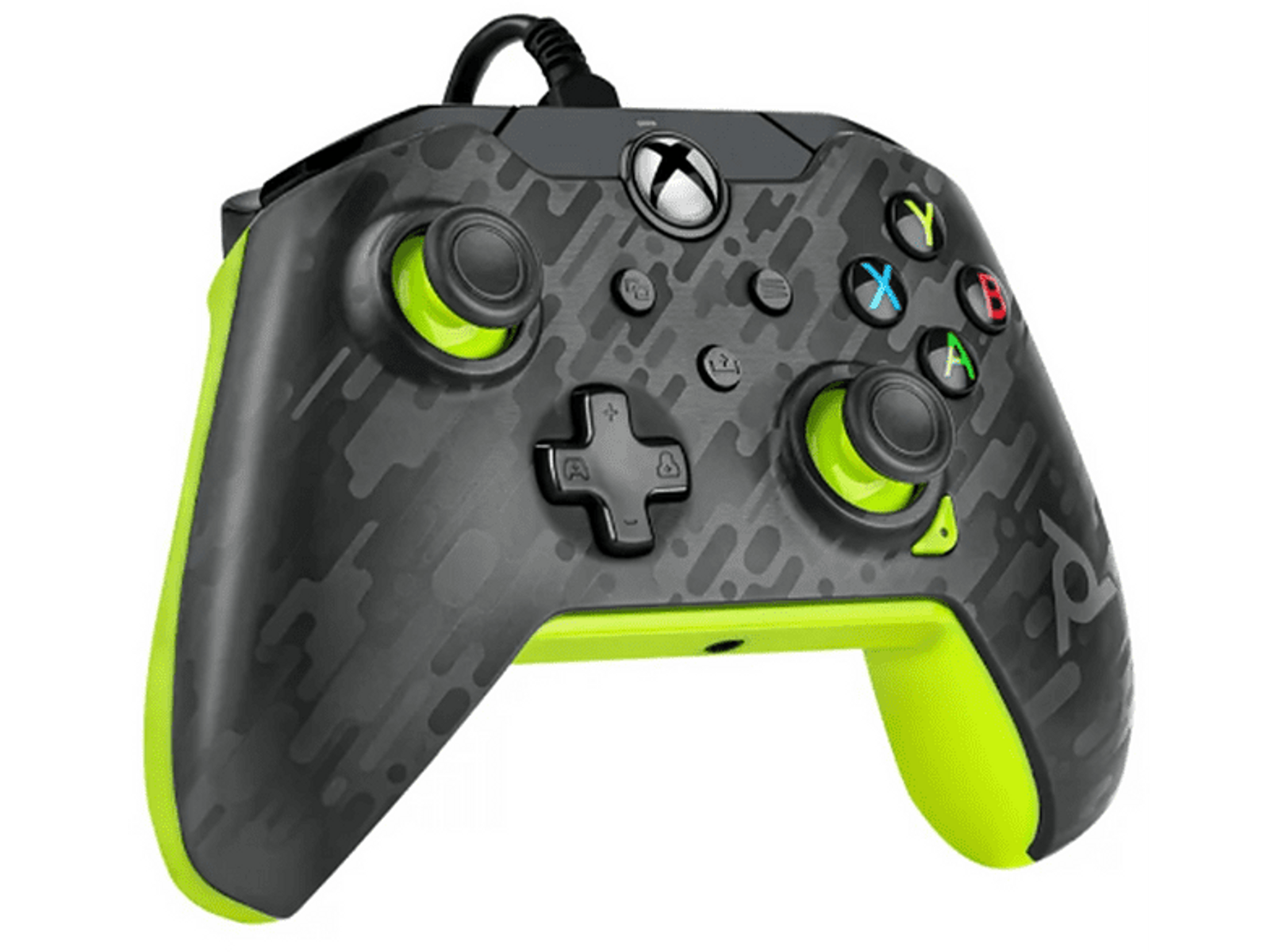 Mando Xbox negro con detalles y botones verdes. El mando tiene un patrón de camuflaje texturizado.