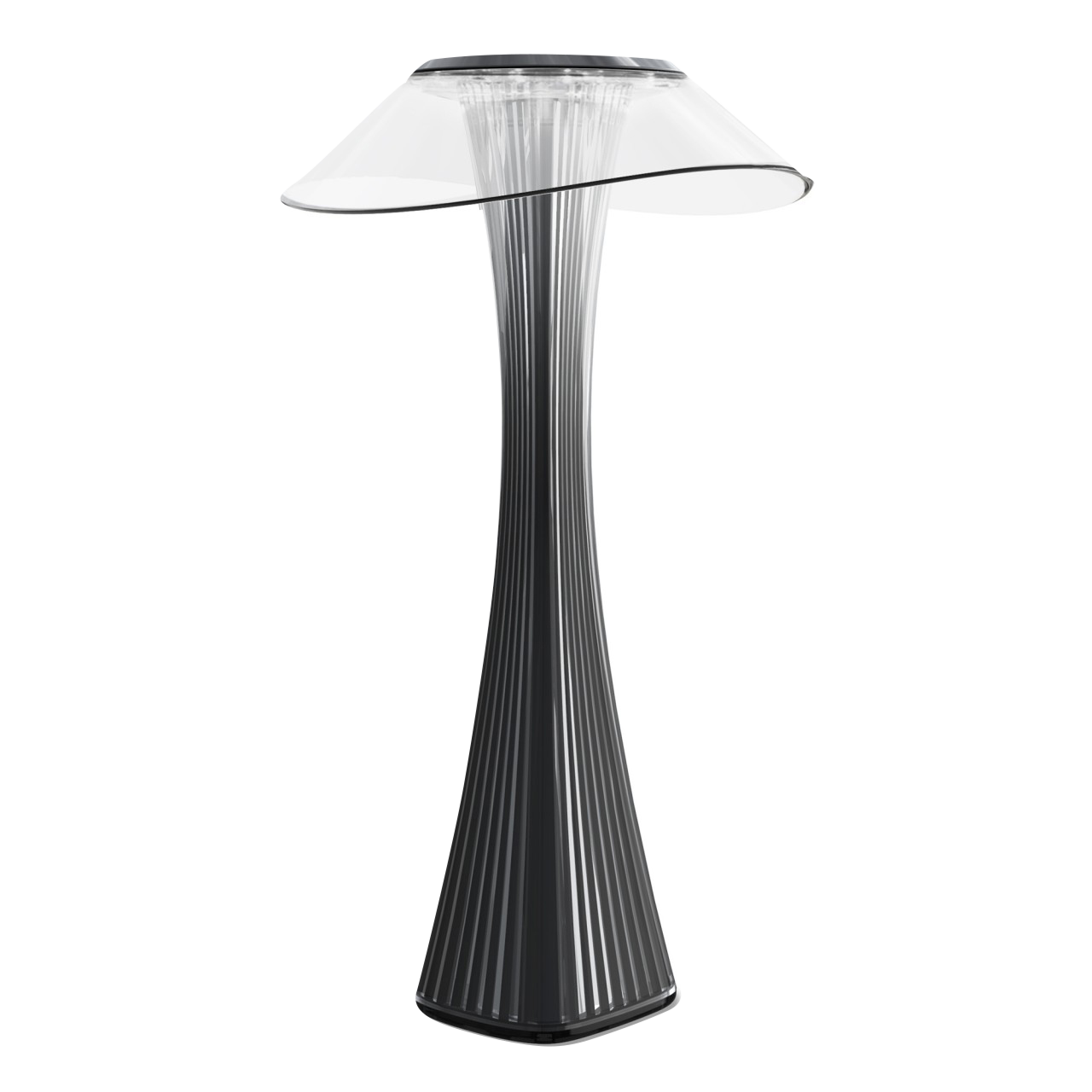 Eine silberne und transparente moderne Lampe mit gewölbter Oberseite. Sie hat einen hohen, gerippten Körper und einen schwarzen Sockel.