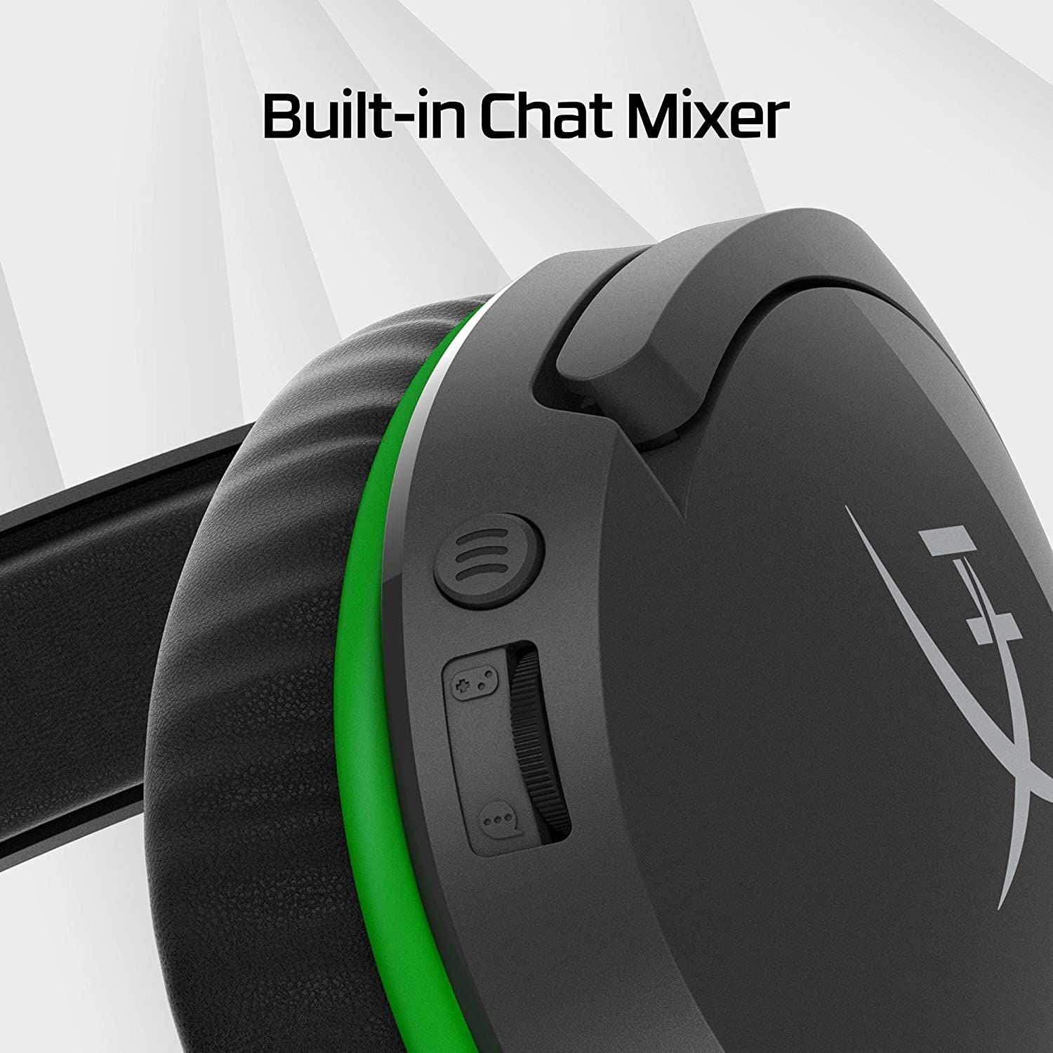 Nahaufnahme des Gaming-Headsets mit Chat-Mixer und Logo.