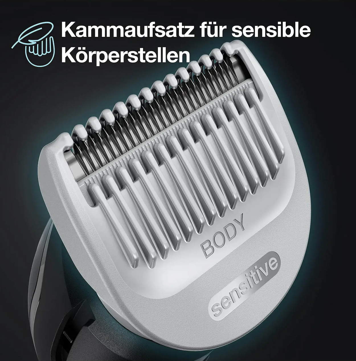 Nahaufnahme eines silbernen Körperhaartrimmerkopfes.