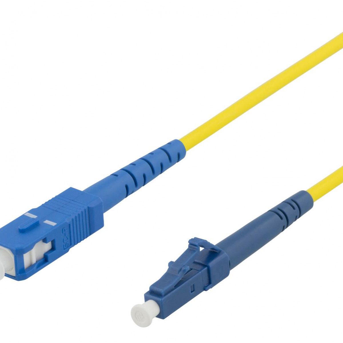 Gelb-blaue Glasfaser-Kabelverbinder. Zwei Verbinder mit unterschiedlichen Enden.