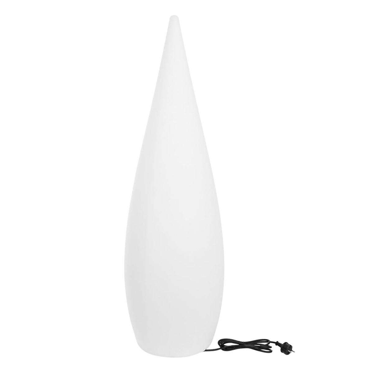 Eine hohe, weiße, tropfenförmige Lampe steht vor weißem Hintergrund, mit schwarzem Kabel und Stecker.