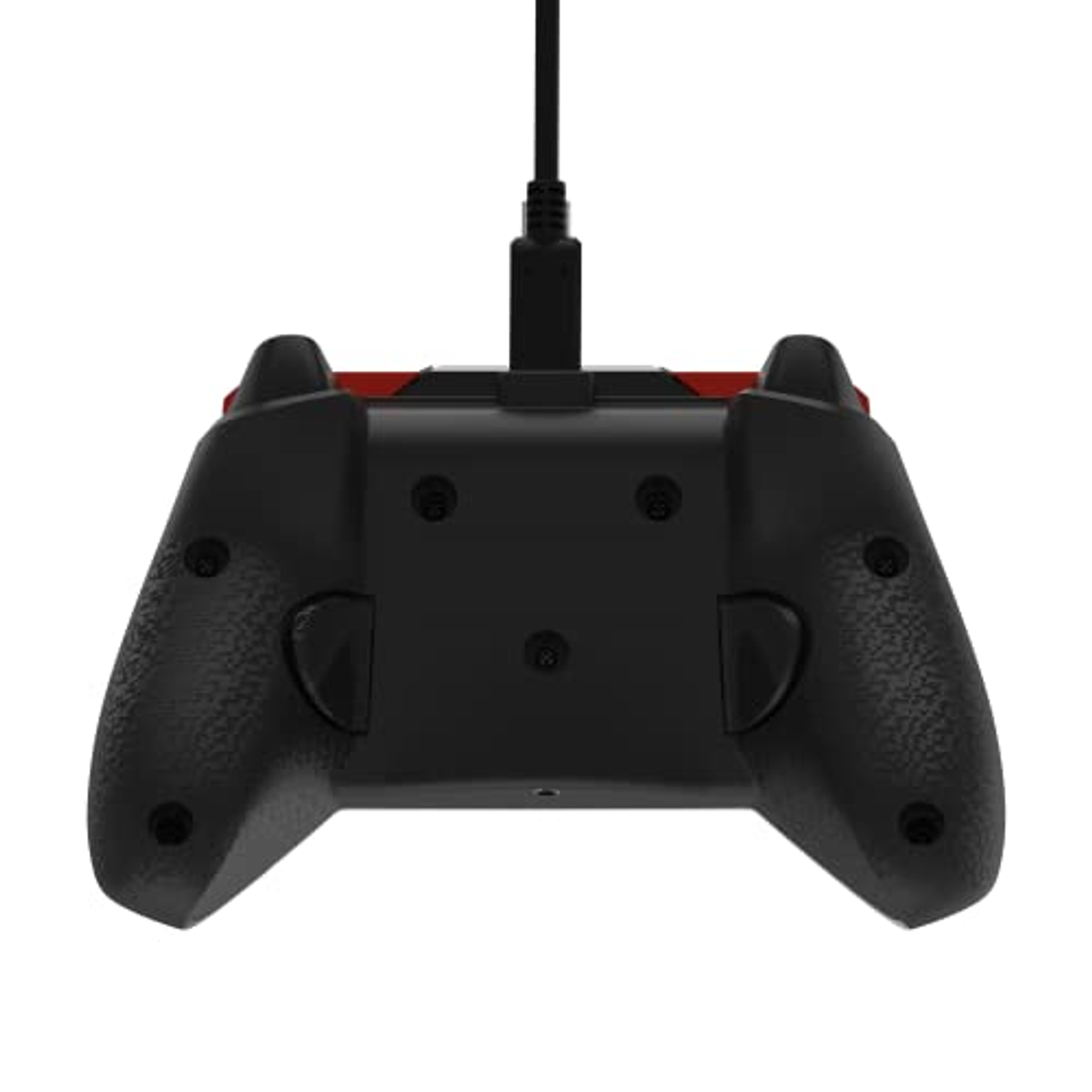 Czarny gamepad z czerwonymi akcentami, pokazujący spód ze śrubami i kablem.