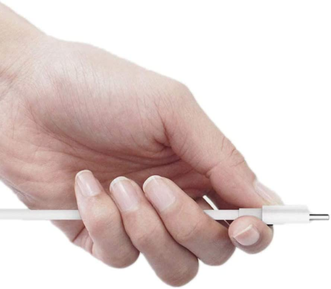 Dłoń trzymająca biały kabel ładujący z wtyczką USB-C.