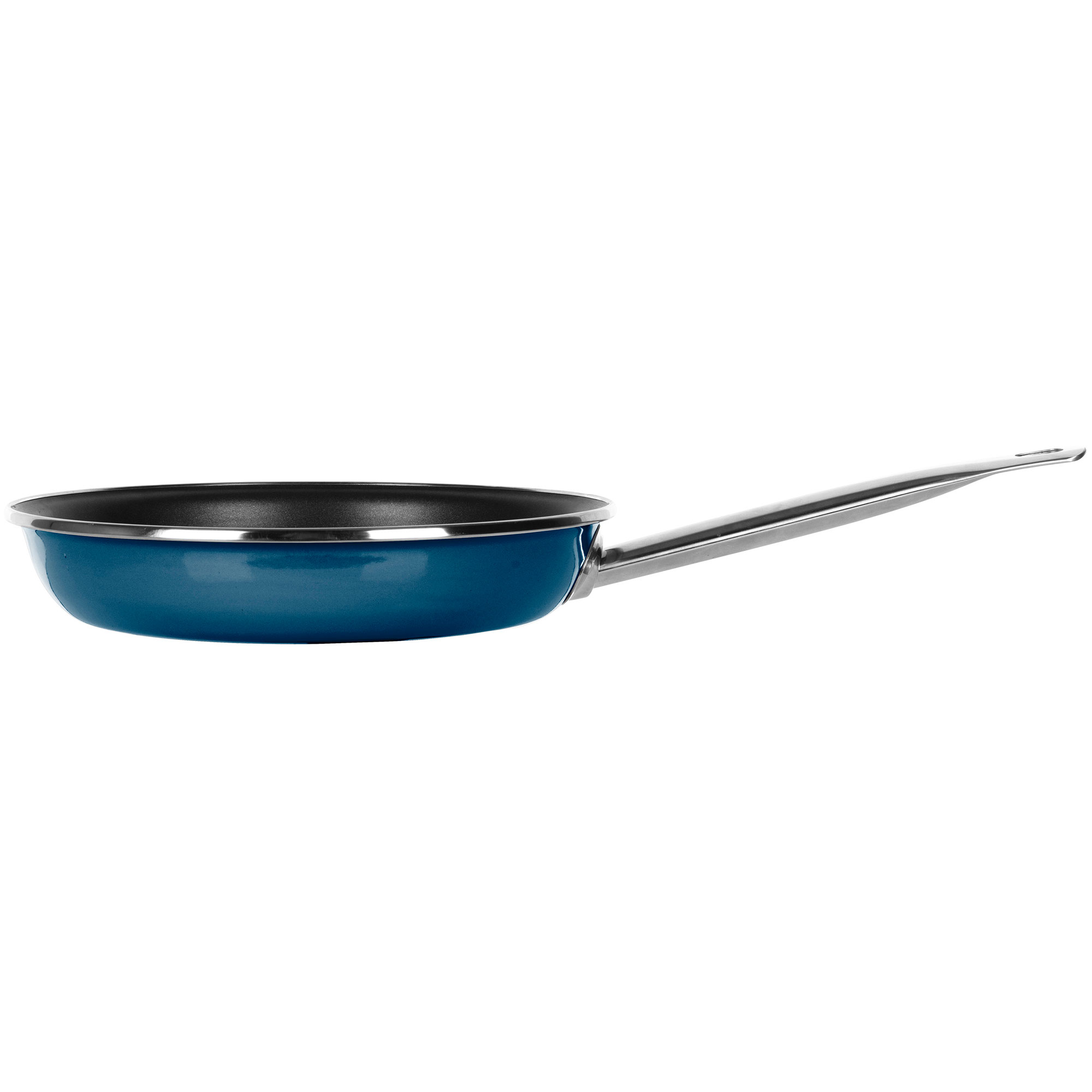 Sartén azul con mango plateado, sobre un fondo blanco.