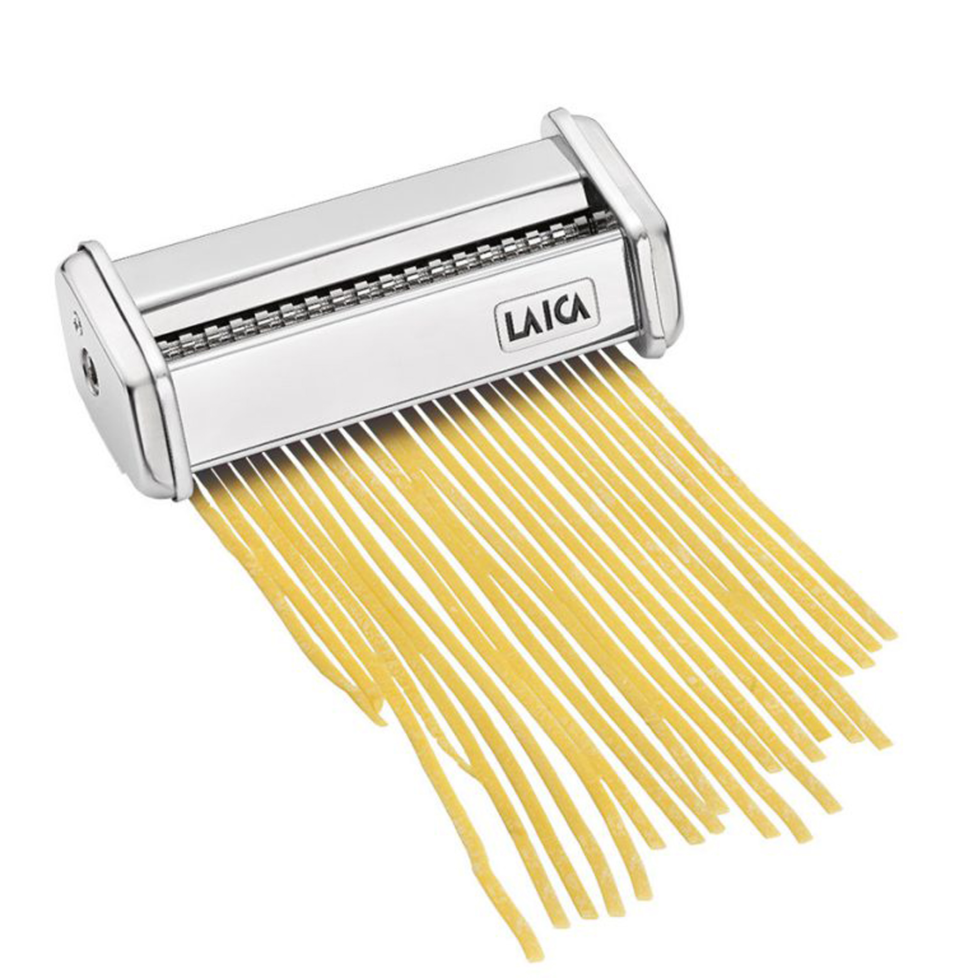 Máquina de pasta. Plateada con la marca LAICA. Sale pasta espagueti.