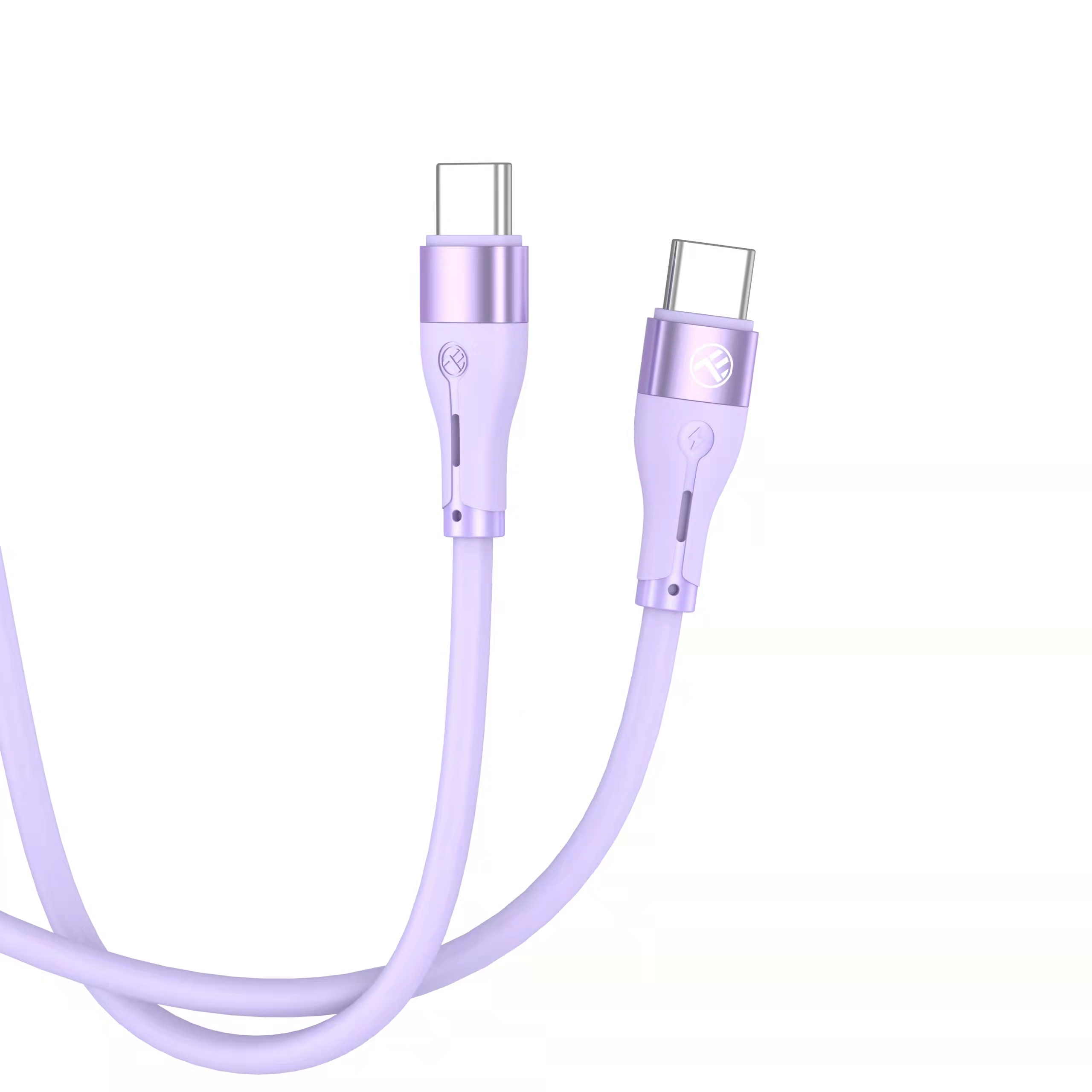 Fioletowy kabel USB-C. Dwa złącza, jedno USB-C, drugie Lightning.