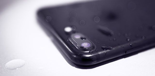 aanpassen Uitsluiten sarcoom Zijn de iPhone 13 en iPhone 14 waterdicht? | MediaMarkt