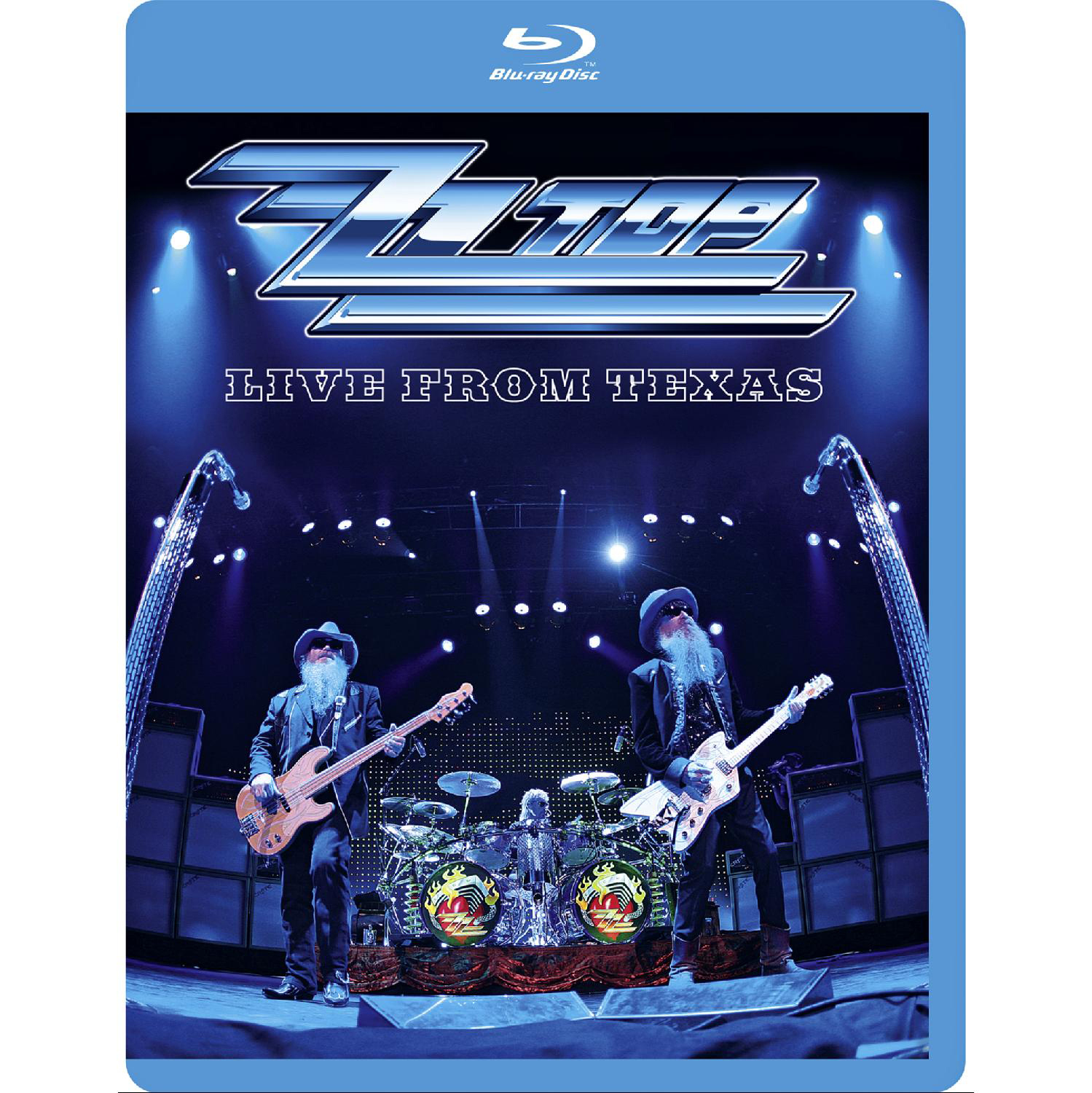 ZZ Top live auf der Bühne, mit zwei Gitarristen und einem Schlagzeuger. Blu-ray-Disc-Cover.