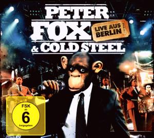Peter Fox & Cold Steel Live aus Berlin mit Affenmaske und Band.