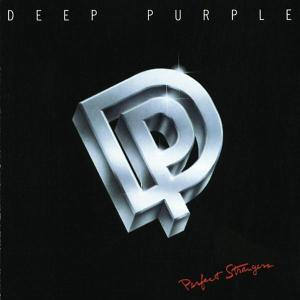 Deep Purple Albumcover, verchromtes 'DP'-Logo auf schwarzem Hintergrund, Titel: Perfect Strangers.