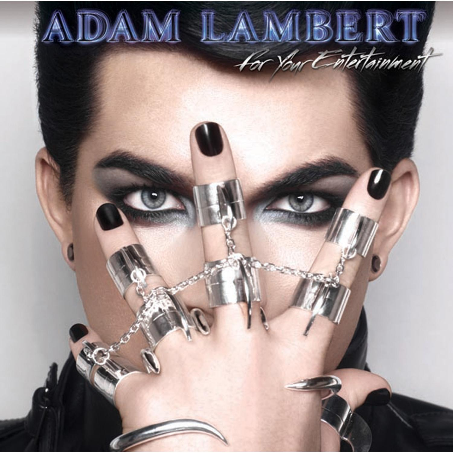 Adam Lambert Albumcover. Nahaufnahme des Gesichts, Hände mit Ringen.