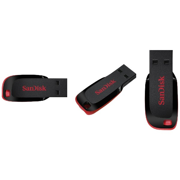 Drei USB-Sticks, schwarz und rot. Die Marke "SanDisk" ist sichtbar.