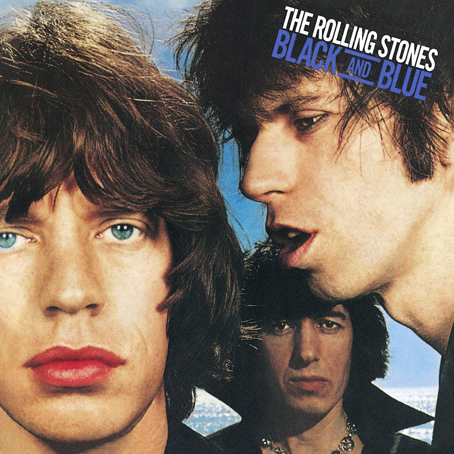 Albumcover für 'Black and Blue' von The Rolling Stones. Drei Männergesichter, blauer Hintergrund.