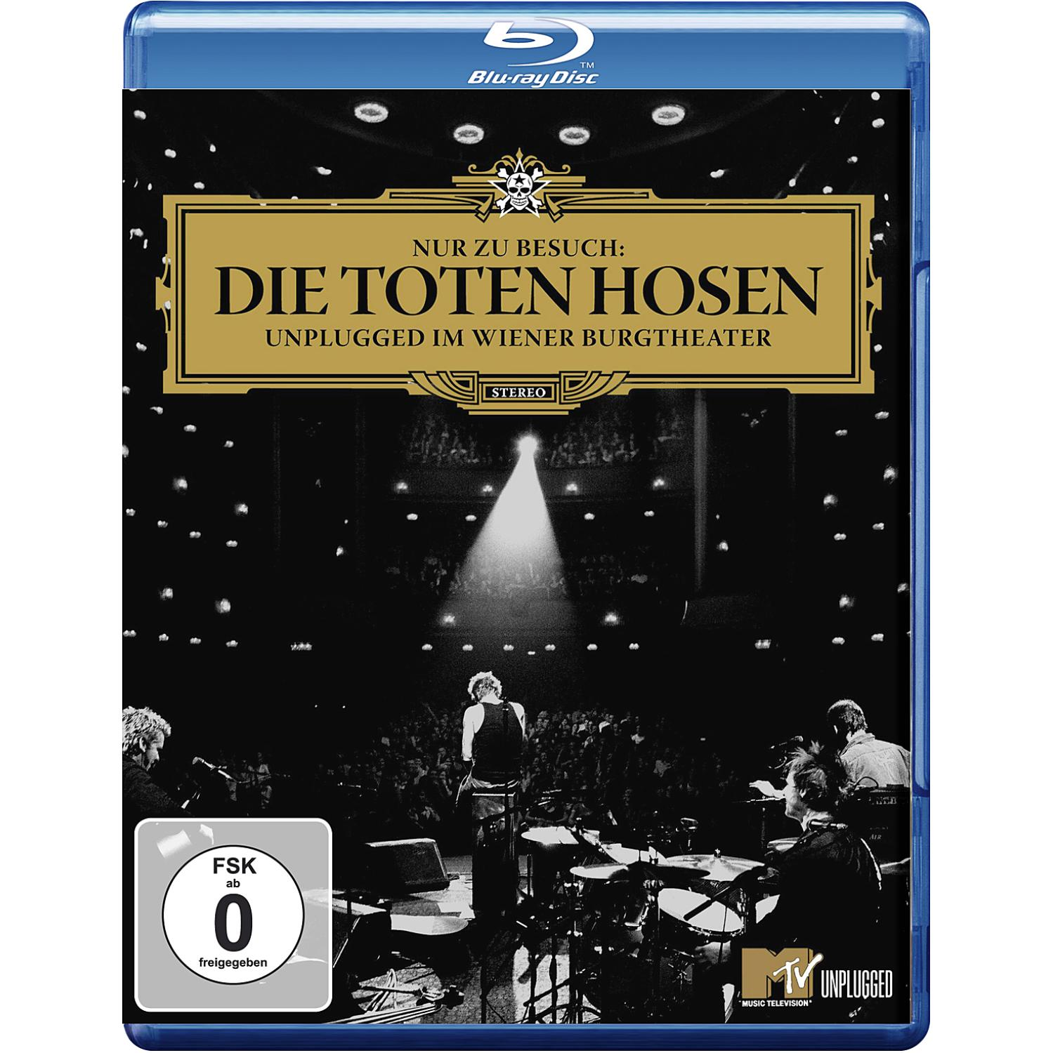 Blu-ray-Cover eines Konzerts mit Bandmitgliedern, Titel 'Die Toten Hosen', Bühne und Publikum.