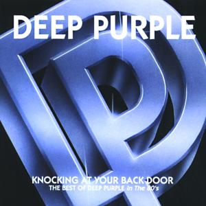 Deep Purple Albumcover. Deep Purple-Text in einer stilisierten lila 'D'-Form, schwarzer Hintergrund.