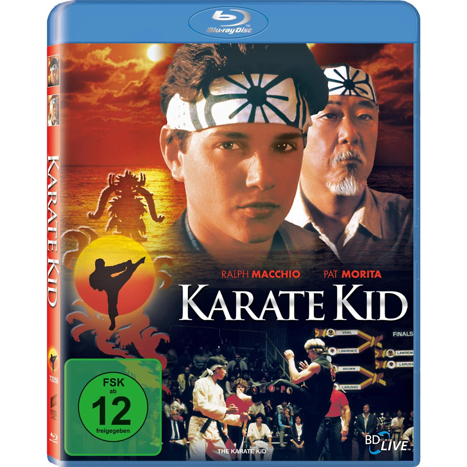 Blu-ray-Cover von 'Karate Kid'. Hauptdarsteller vorne mit Kampfszene im Hintergrund.