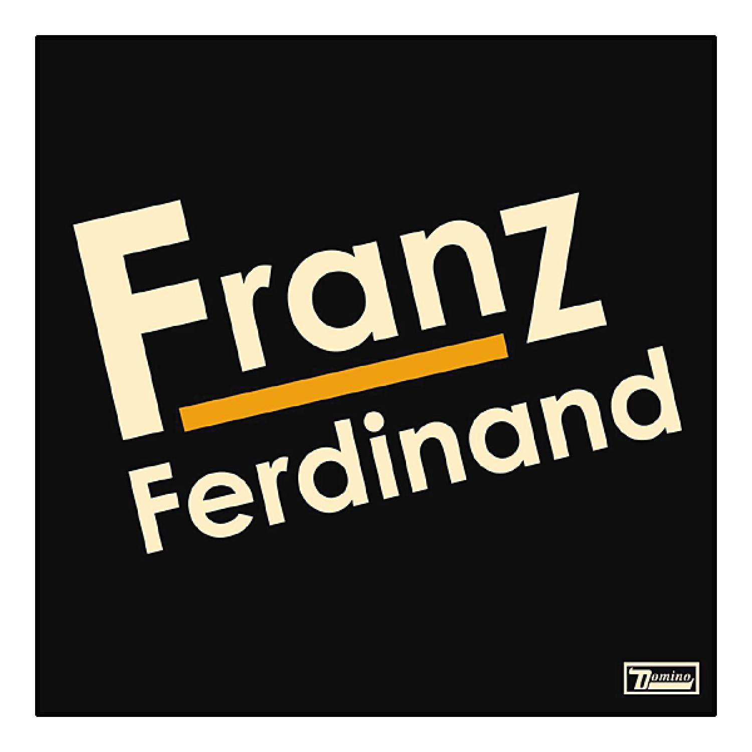 Ein quadratischer, schwarzer Hintergrund mit den Worten 'Franz Ferdinand' in Weiß und Gelb.