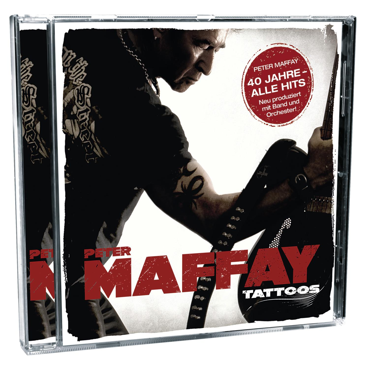 CD-Cover: Peter Maffay, Tattoos-Album. Mann hält Gitarre. Roter Text auf schwarzem Grund.