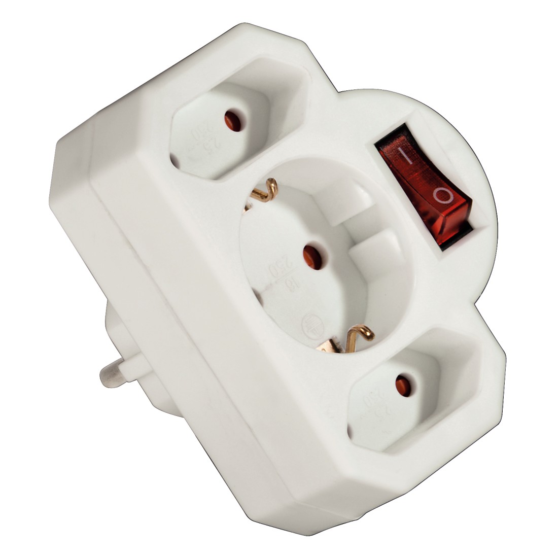 Ein weißer Mehrfachadapter mit drei Steckdosen und einem roten Schalter.