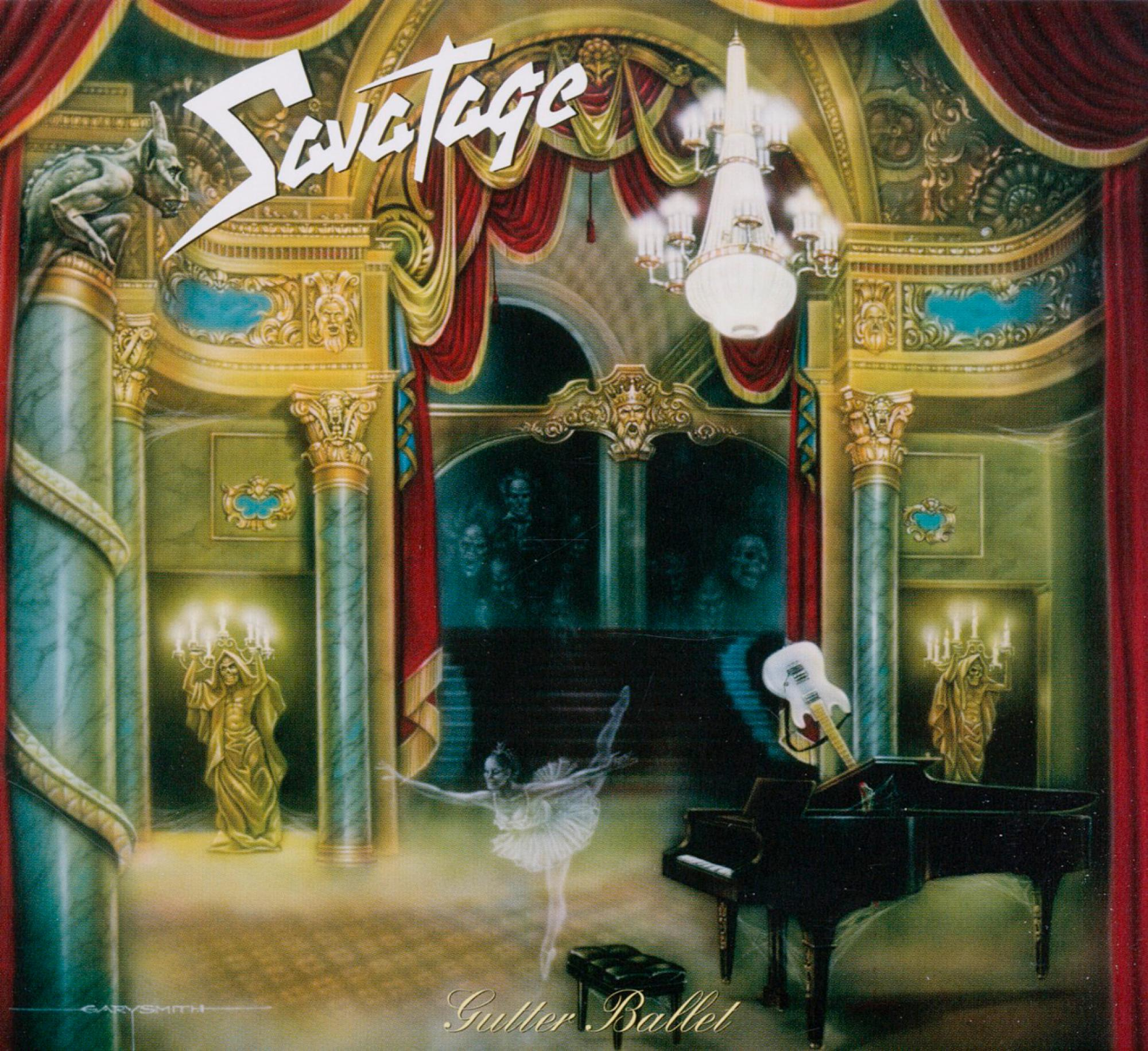 Savatage-Albumcover. Eine Ballerina tanzt auf einer Bühne mit Klavier und Kronleuchter.