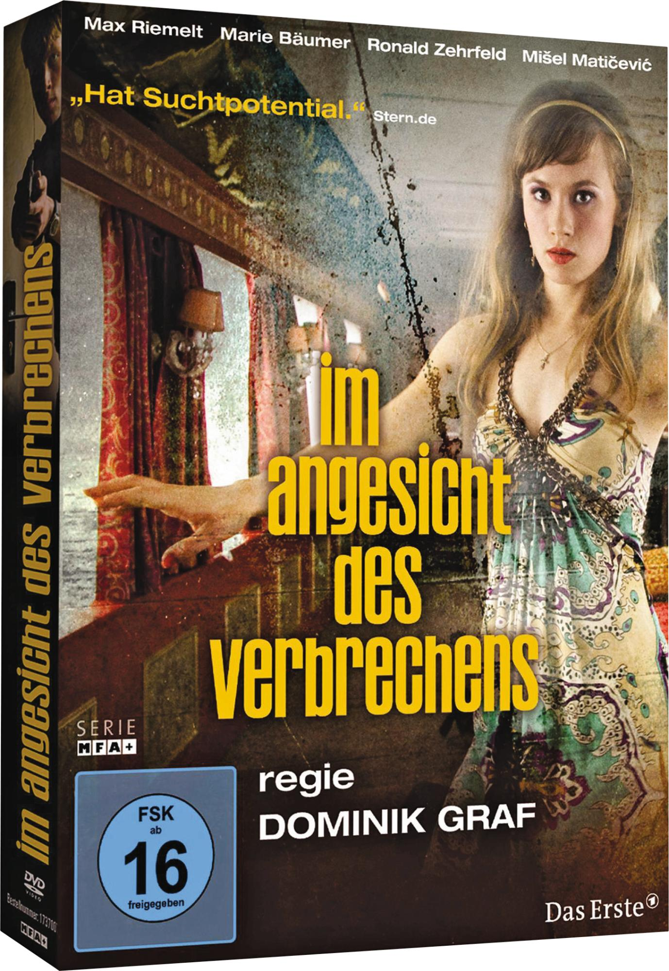 Film-DVD-Cover, Frau im Kleid, Arm eines Mannes, Zuginterieur. Schwarzer Hintergrund, Bewertungsetikett.