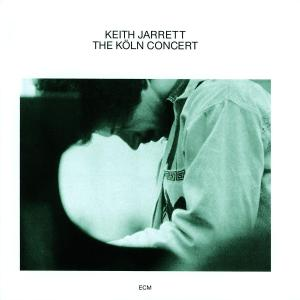 Albumcover. Keith Jarrett, über einer Klaviertastatur gebeugt. Text: The Köln Concert.