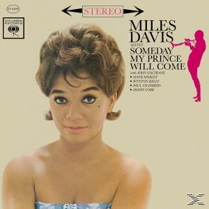 Album borító: Ruhás nő mosolygó arccal és 'Miles Davis' felirattal.