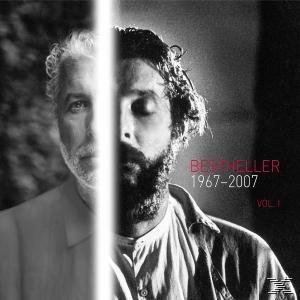 Schwarz-weiß Albumcover. Das Gesicht eines Mannes wird durch ein helles vertikales Licht geteilt.