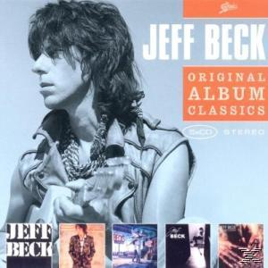 Albumcover: Jeff Beck, mit Albumcover. Er trägt eine Weste. Text: Original Album Classics.