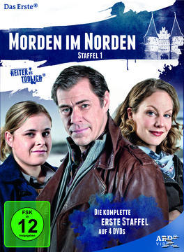 DVD-Cover: Drei Personen vor einem Haus. Titel: 'Morden im Norden Staffel 1'.