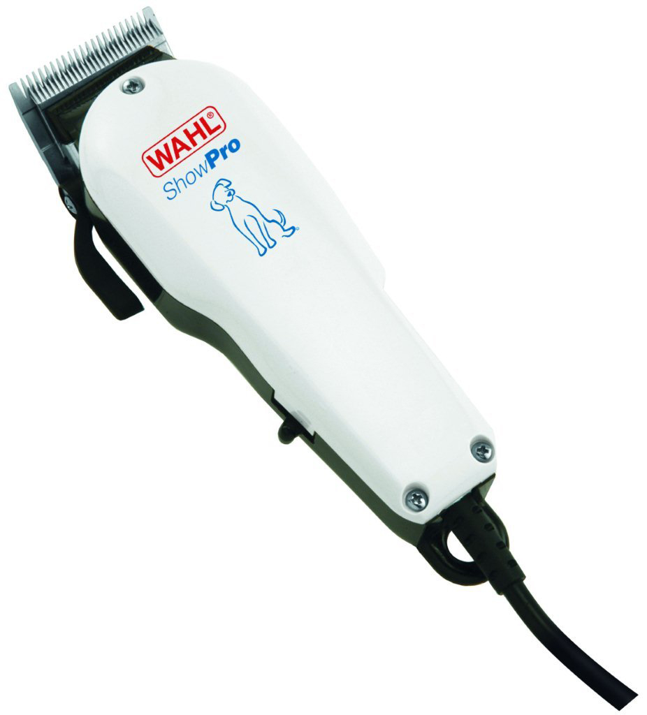 Weißer Wahl ShowPro Haustierschneider mit schwarzem Kabel, zeigt die Schneideklinge.