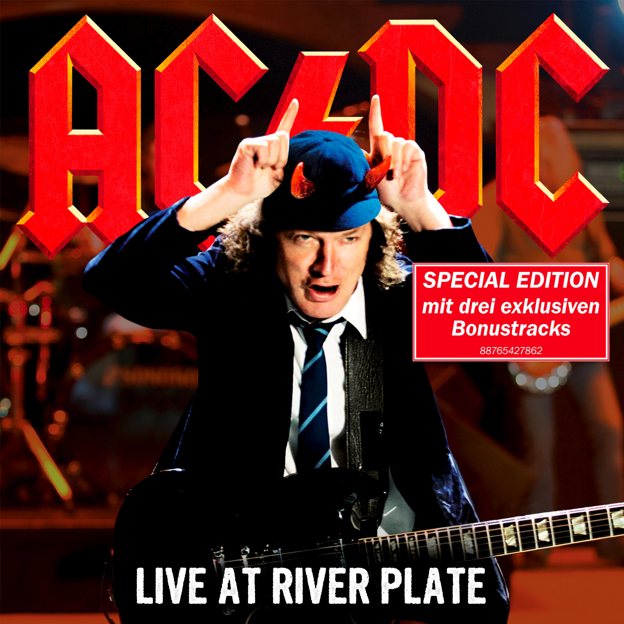AC/DC Bandmitglied mit Gitarre, Live-Album-Cover.