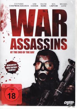 Filmcover mit einer Person, die eine Gasmaske trägt und eine Waffe hält. Der Titel lautet „War Assassins“.