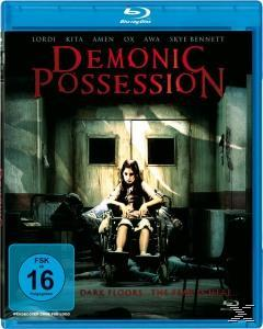 DVD-Cover mit einem Mädchen im Rollstuhl in einem dunklen Raum.