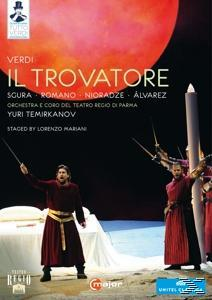 Opernplakat: Verdis 'Il Trovatore' mit Darstellern auf der Bühne und rotem Mond.