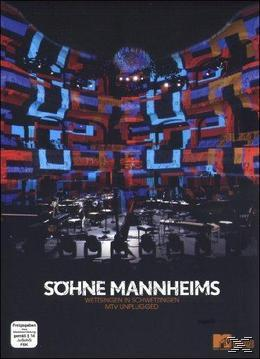 DVD-Cover des 'Söhne Mannheims'-Konzerts, Bühne mit Lichtern, Bandmitgliedern und Titel.